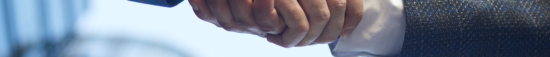 Business Handshake Outdoors 2025 02 11 15 43 30 Utc